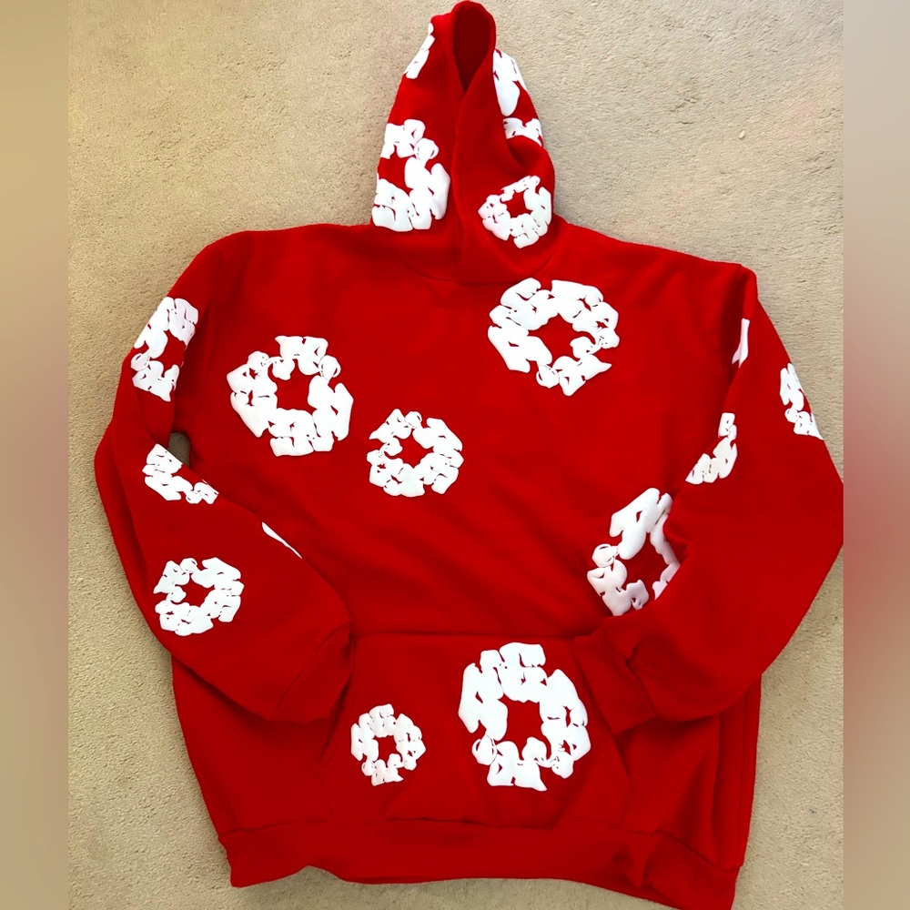 Red and white wreath tracksuit